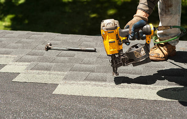 Best Flat Roof Repair Services  in Bettendorf, IA